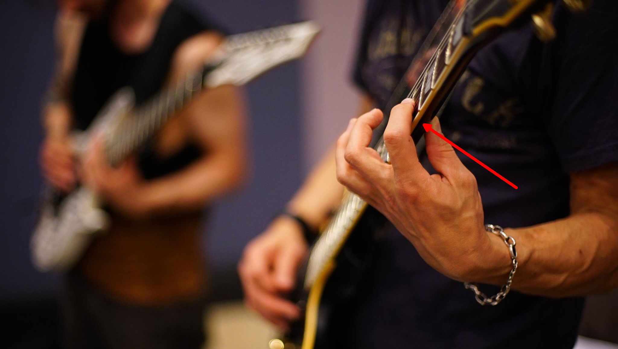 Get Tips For How To Play Guitar Faster Without Mistakes